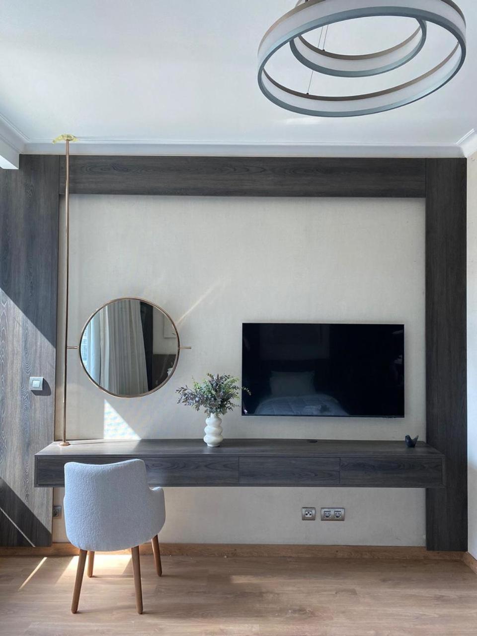 Three Bedrooms In Nile Maadi Apartment Cairo
