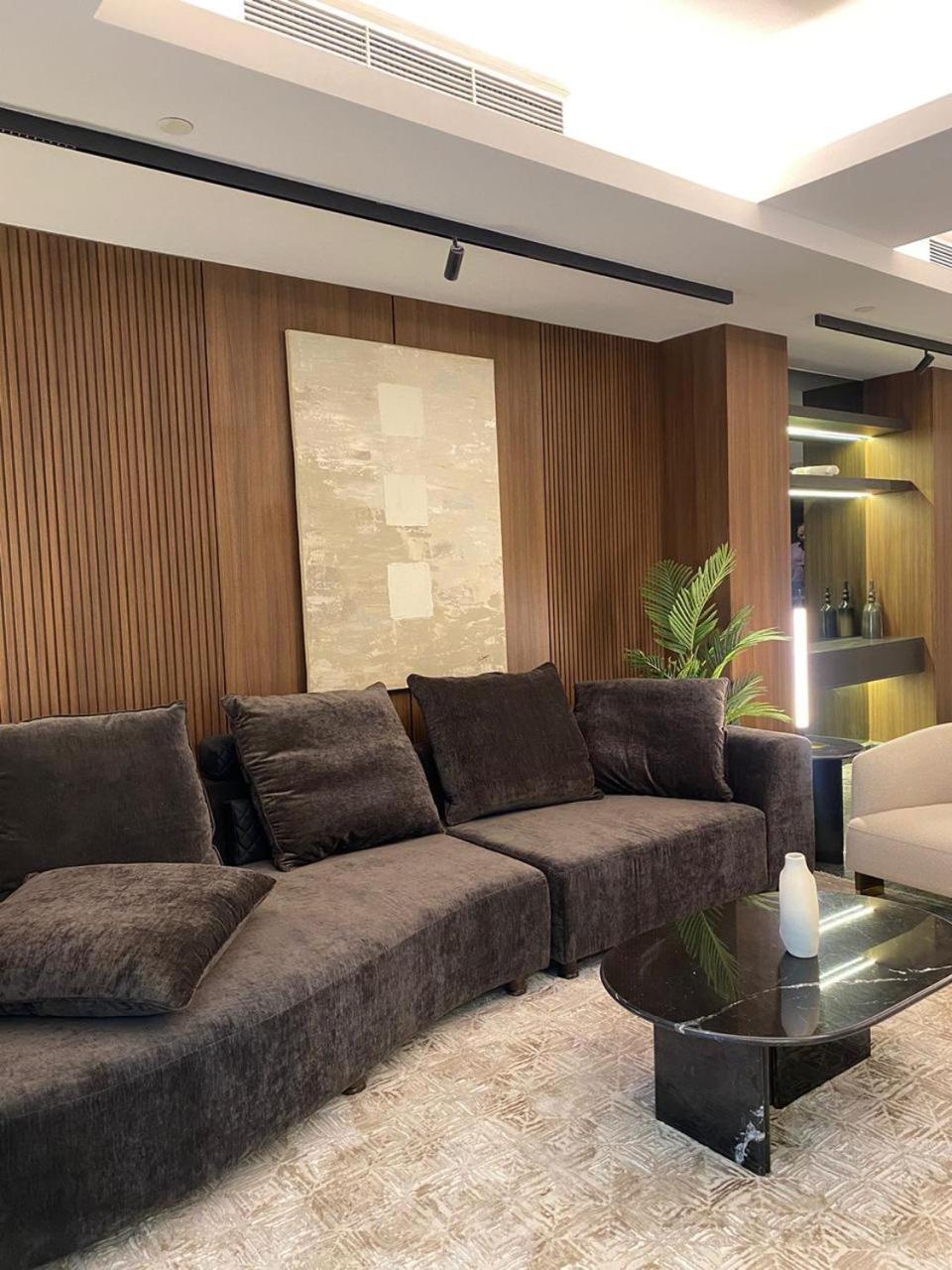 Apartment Three Bedrooms In Nile Maadi Cairo
